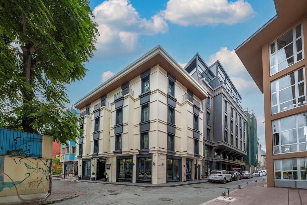 Hotel Ravi Istanbul 52/58
