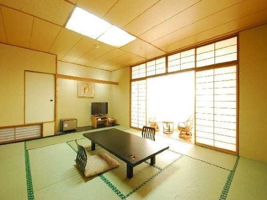 Tateyama Seaside Hotel 10/23