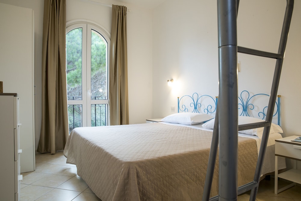 Muma Hostel 26/65