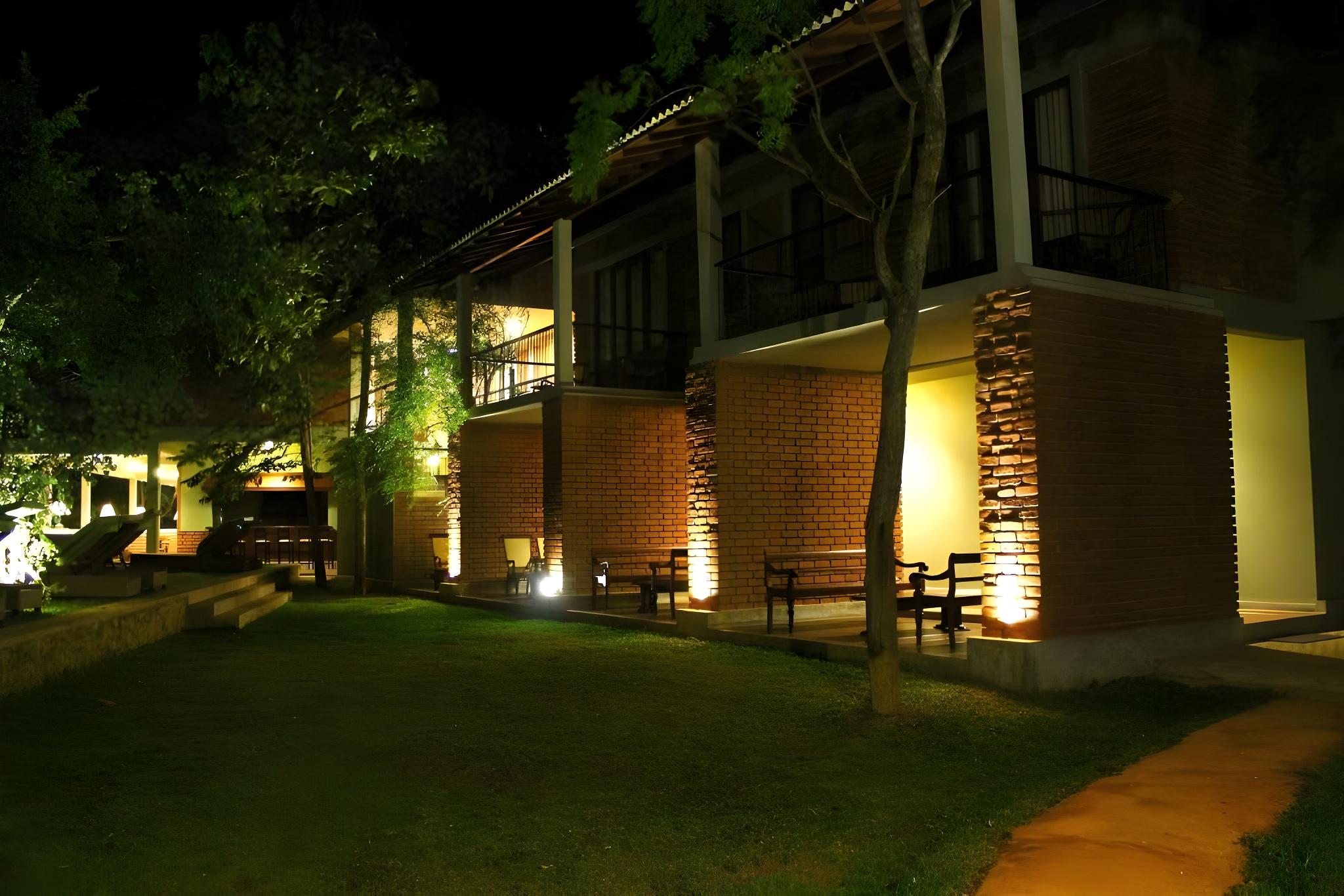 Ehalagala Lake Resort 15/32
