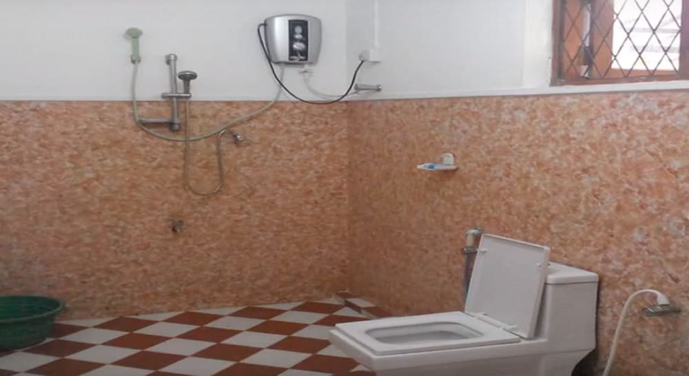 Regina Holiday Home 20/20