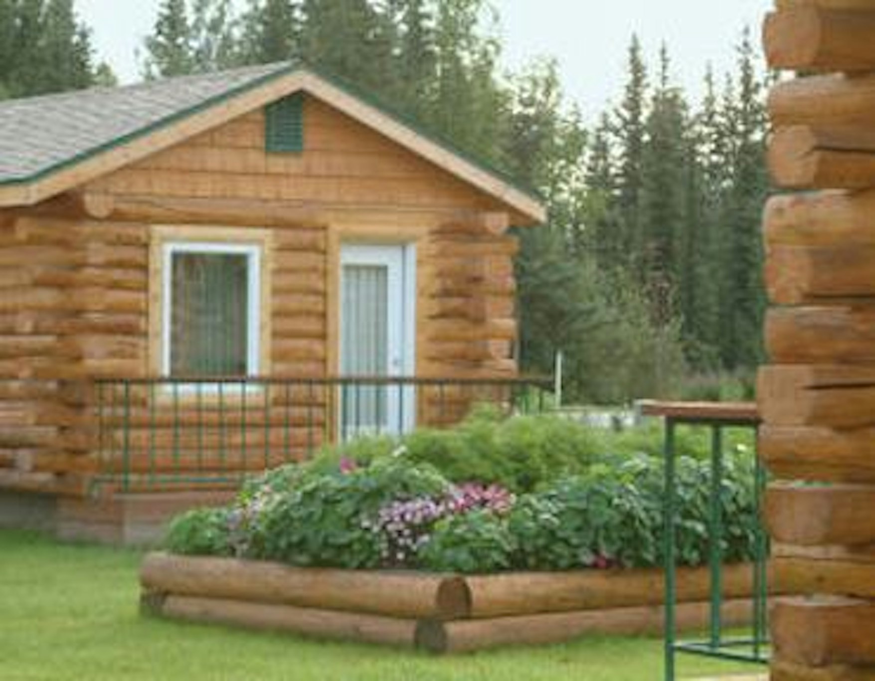 Pike S Waterfront Lodge 27/28