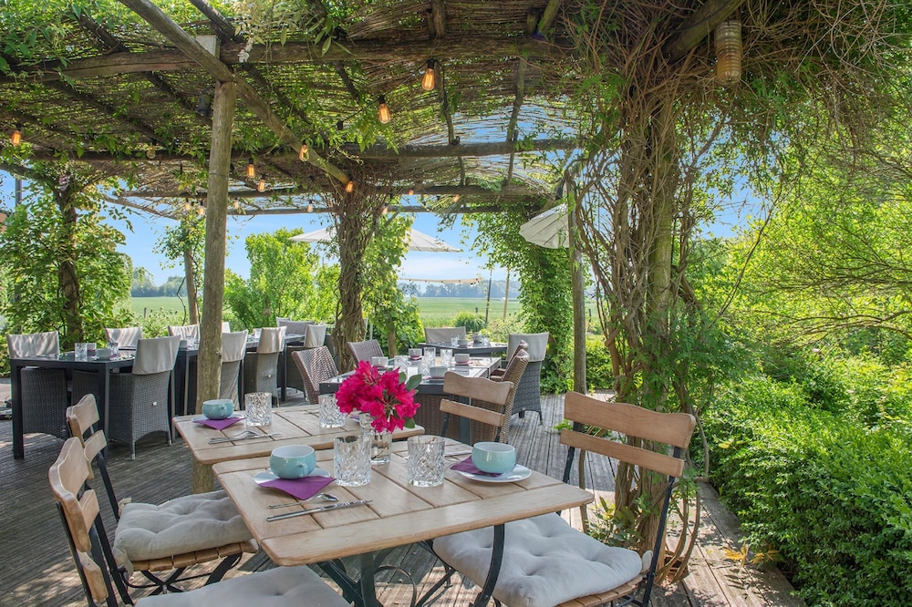Relais Du Silence Domaine de Bellevue 42/76