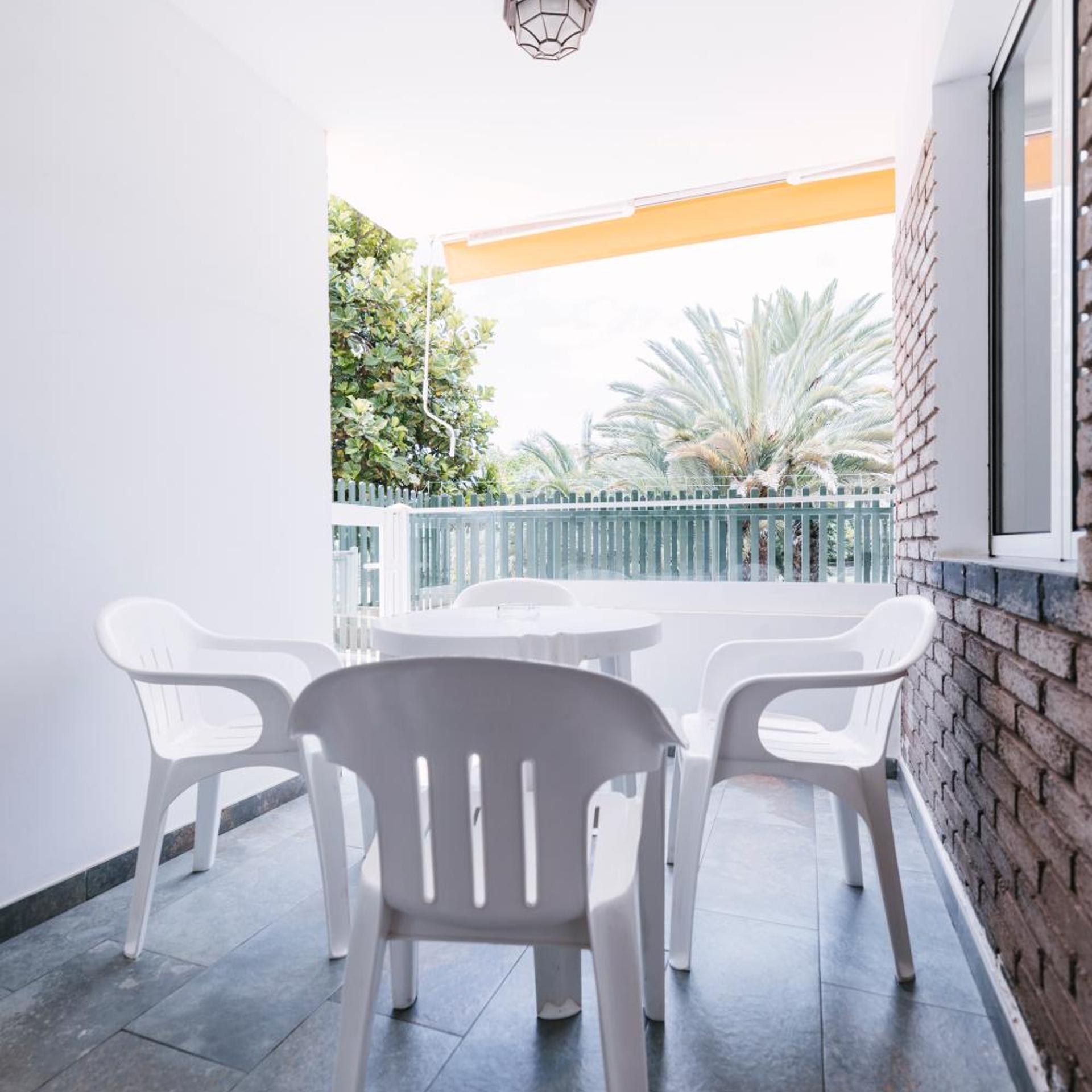 Apartamentos LIVVO Tarahal 74/88