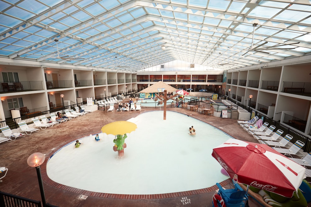 Adventureland Inn 24/27