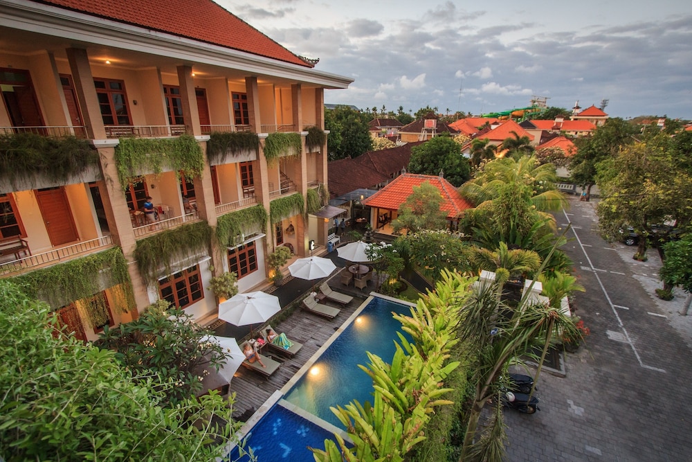 Pondok Anyar Inn 4/50