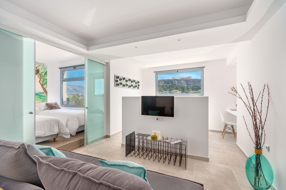 Mythos Luxury Suites 22/50