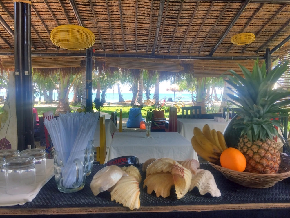 Peace & Love Beach Club 8/46