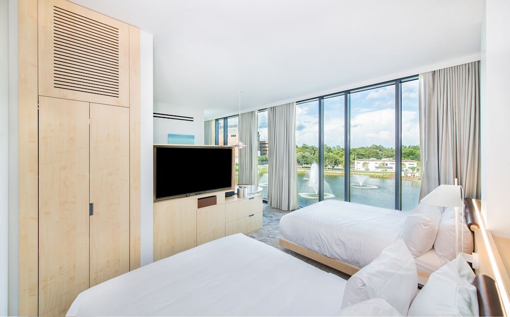 Room, 2 Queen Beds, City View