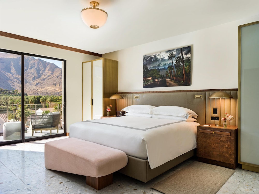 Thompson Palm Springs By Hyatt 16/48