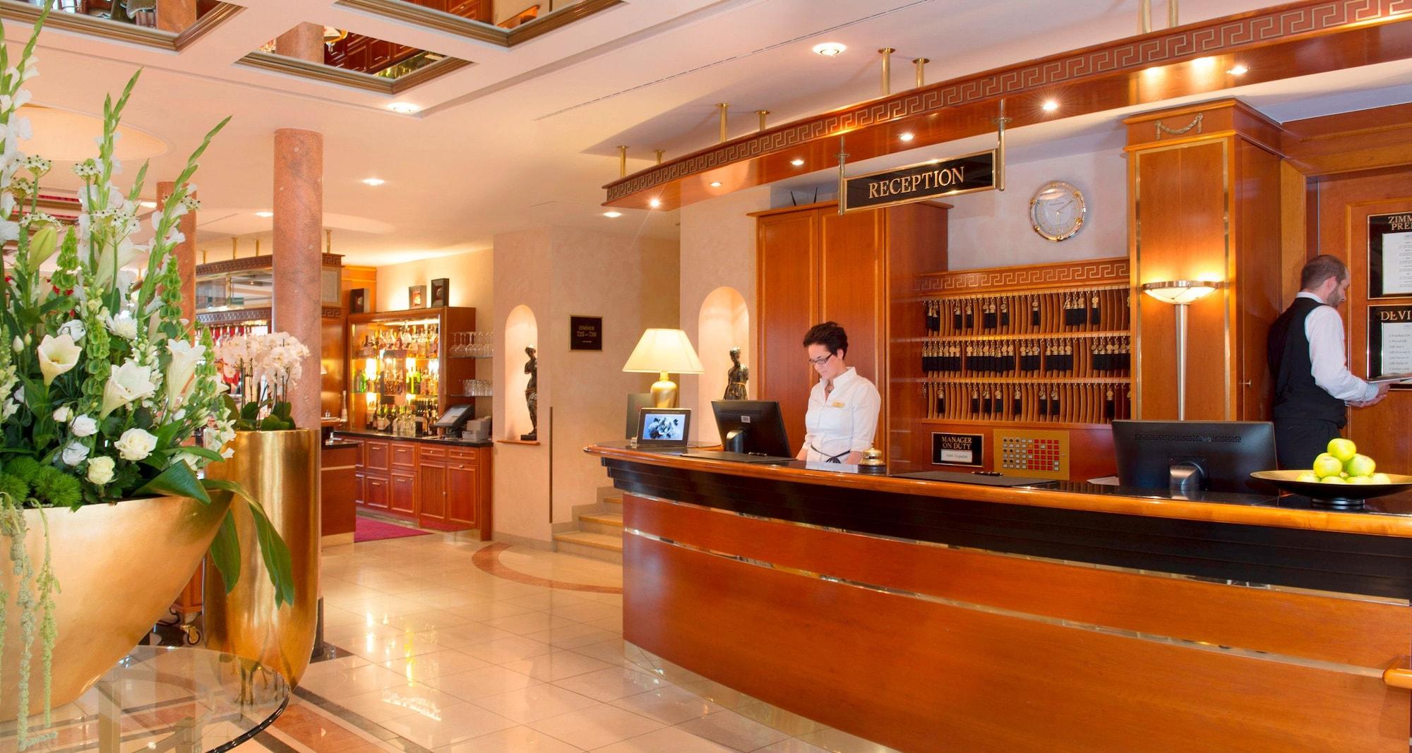 Victors Residenz Hotel Schloss Berg 6/50