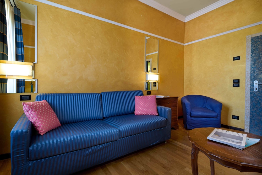 Grand Bellavista Palace 36/50