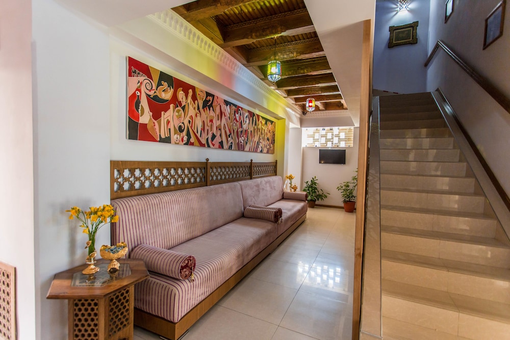 Kukaldosh Hotel 47/73
