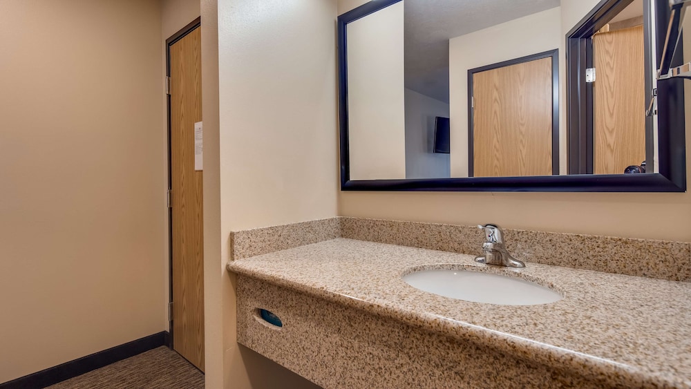 Best Western Plus Grapevine Inn 12/42