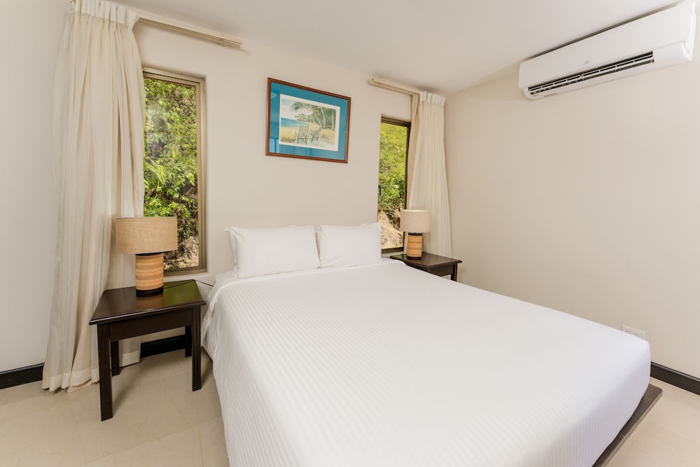 Premium, 1 Double and 1 Single Bed, Sofa