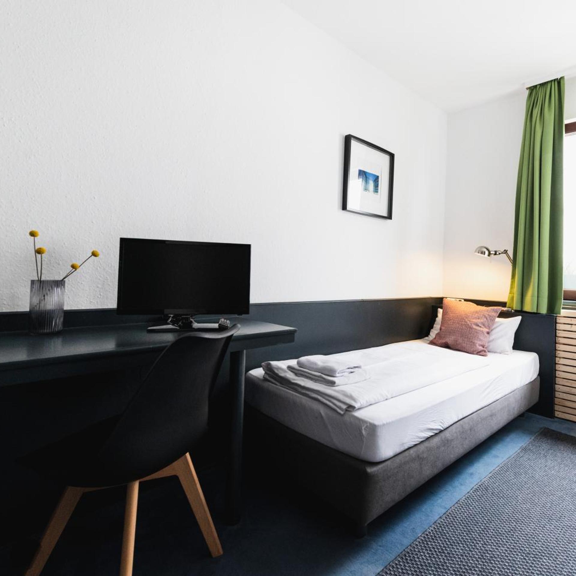 Room, Single