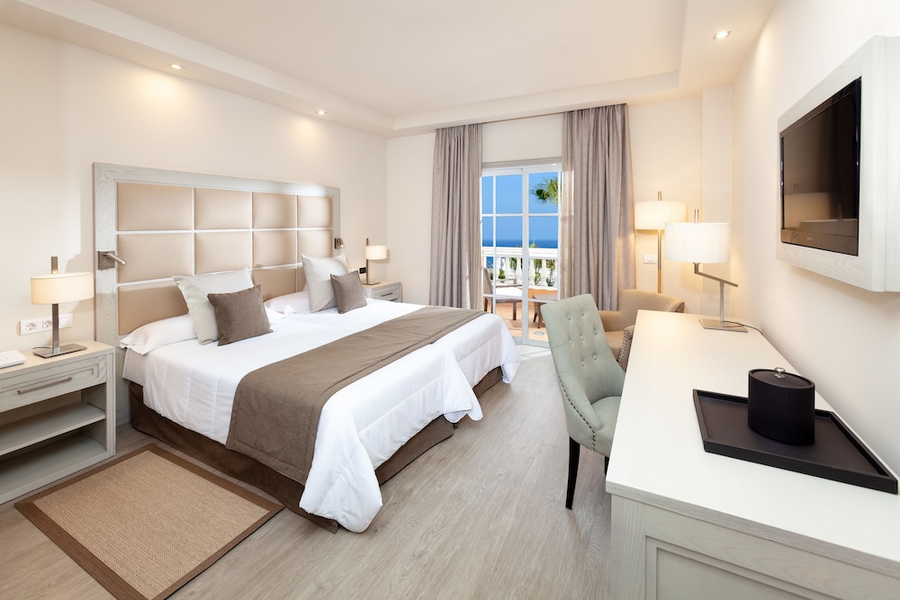 Hotel Riu Garoe 18/67