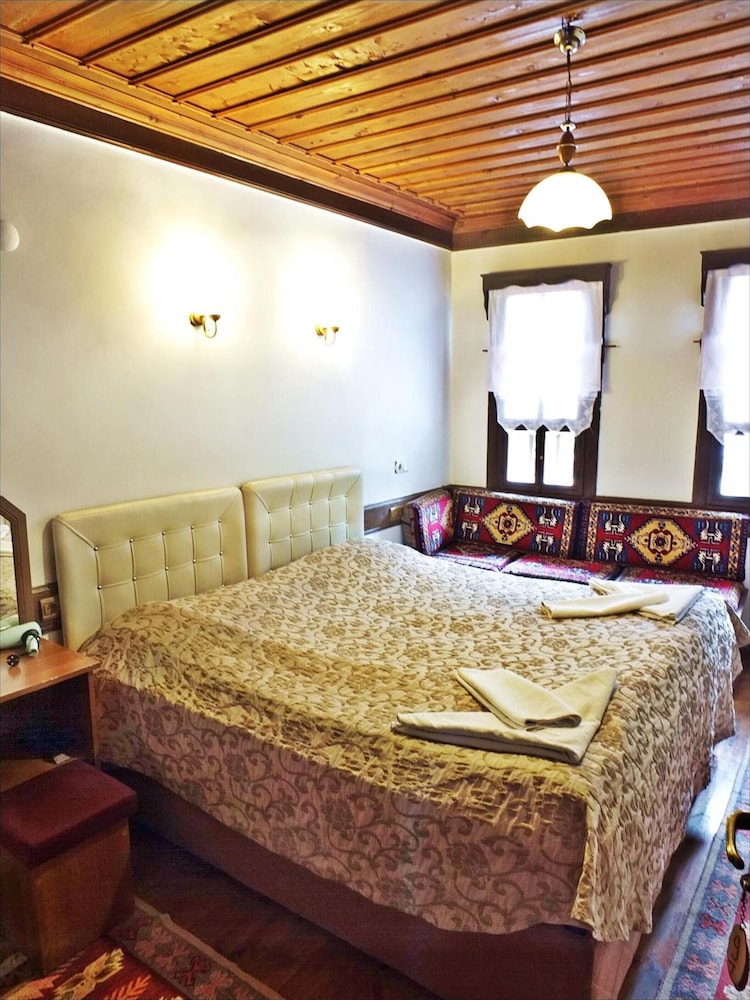 Cakiroglu Konak 27/54