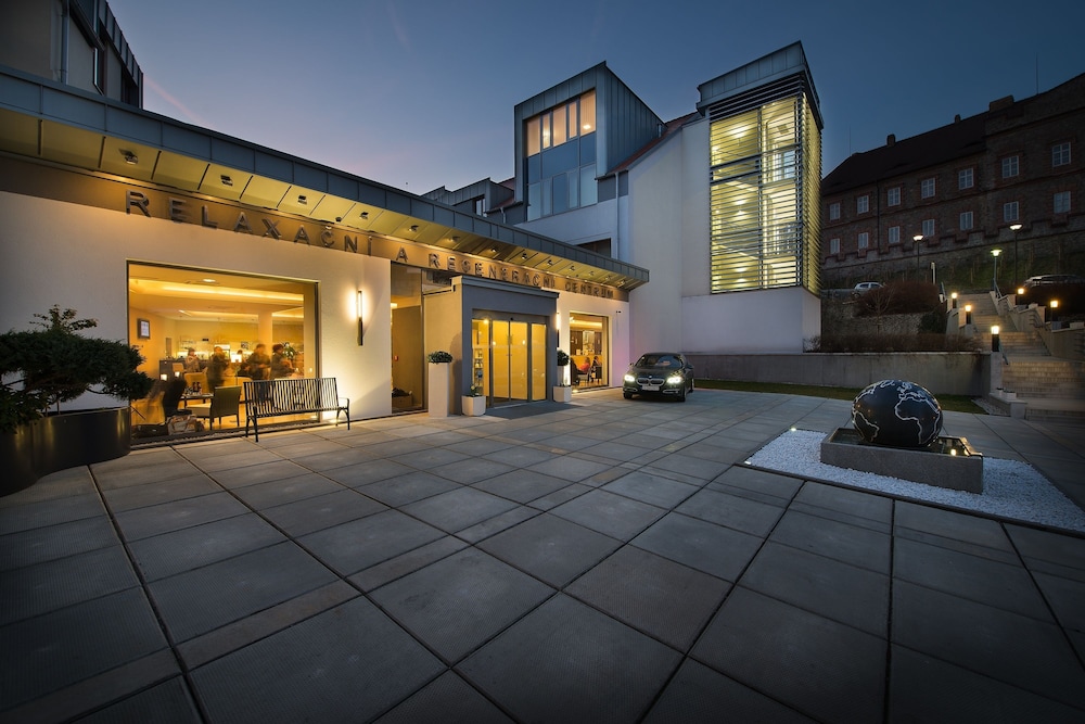 Wellness Hotel Diamant (ex Relaxacni A Regeneracni Centrum) 45/50
