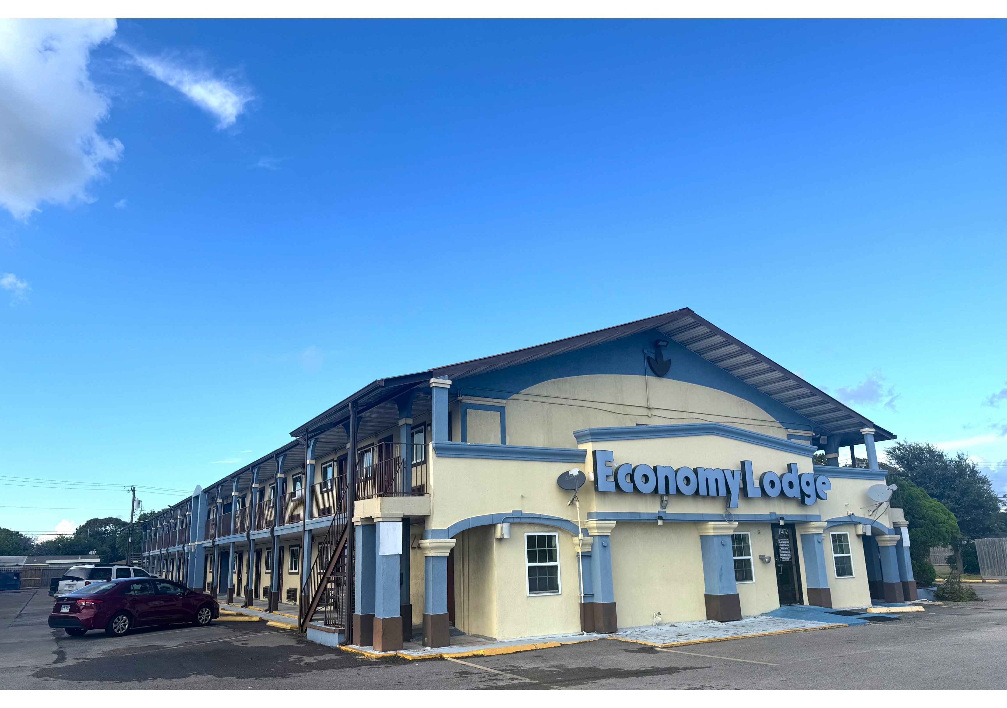 Economy Lodge by Hotel O Texas City 39/42