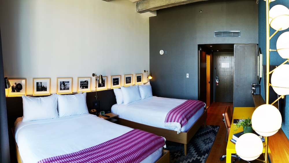 Hotel Indigo EL PASO DOWNTOWN 24/80