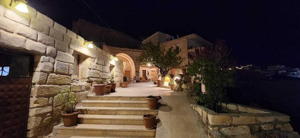 Dede Hostel Pansiyon 10/25