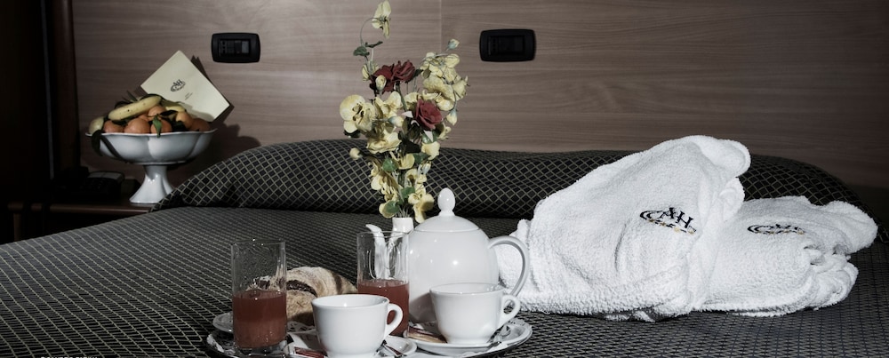 Hotel Accord Le Rose 50/50