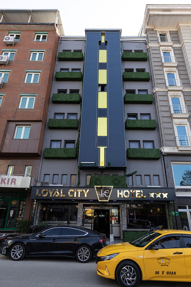 Loyal City Hotel 53/63