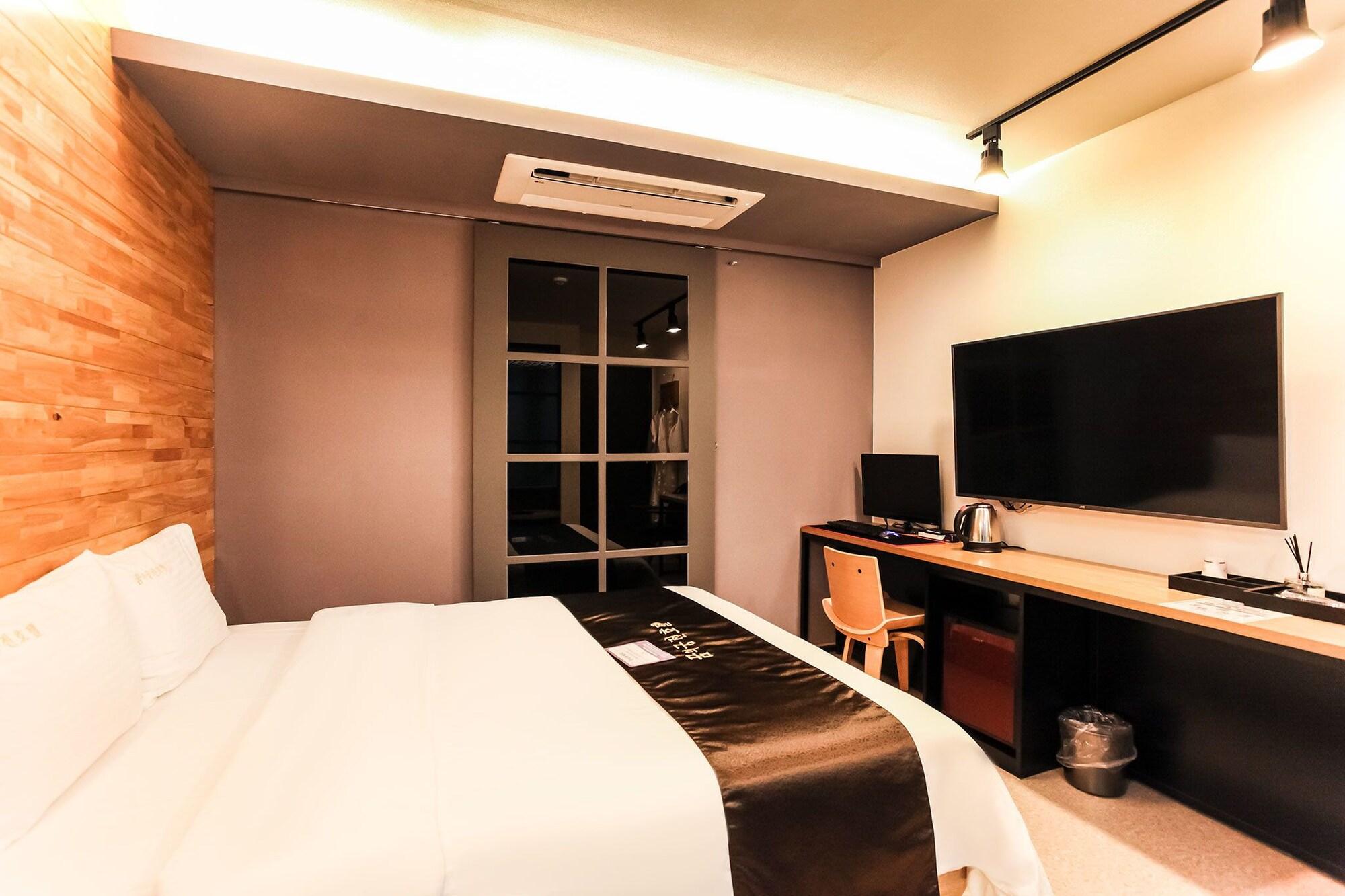 Jakjeon Dream Palace 13/36