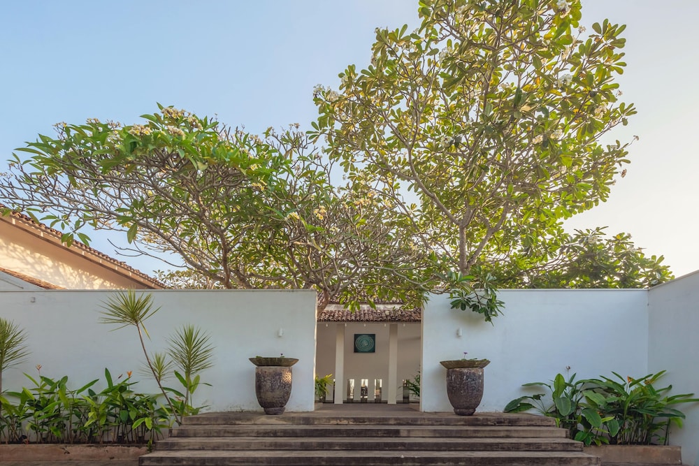 Ishq Villa 41/49