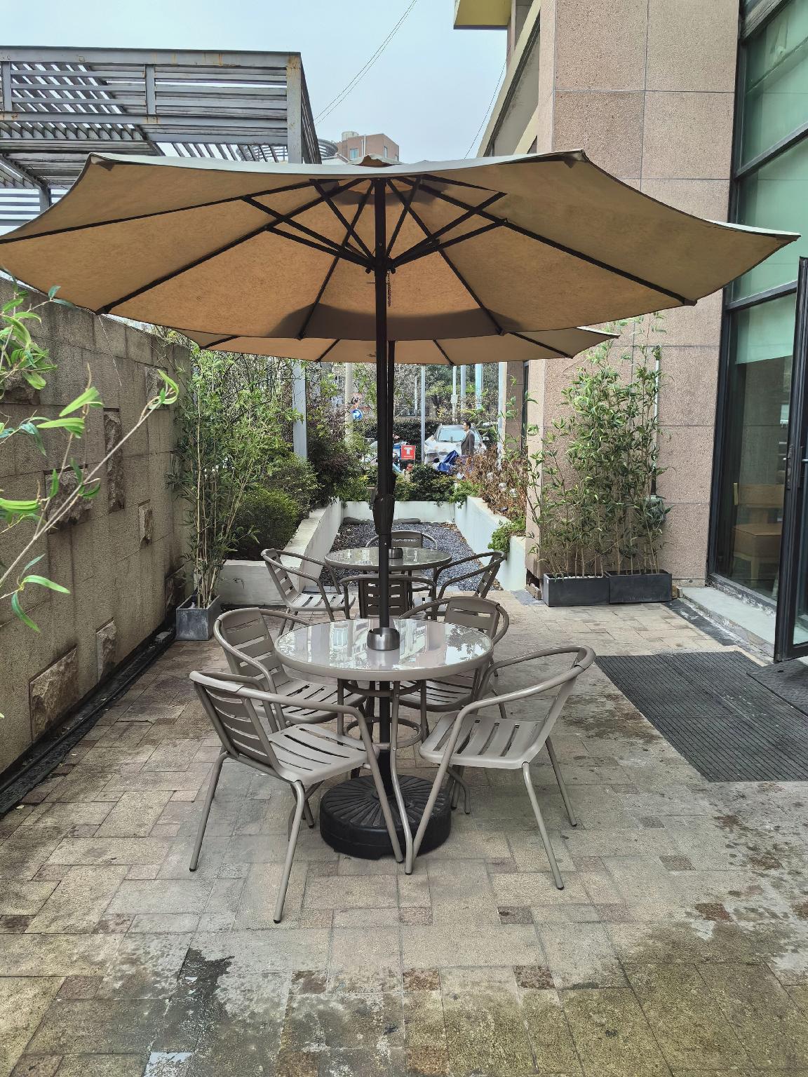 HanTing Hotel (Nanjing South Railway Station Software Avenue Hotel) 36/43