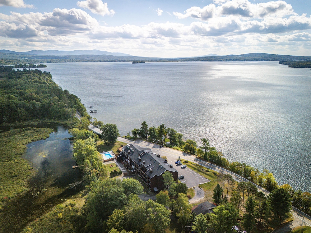 Hotel Lac Brome, BW Signature Collection 53/60