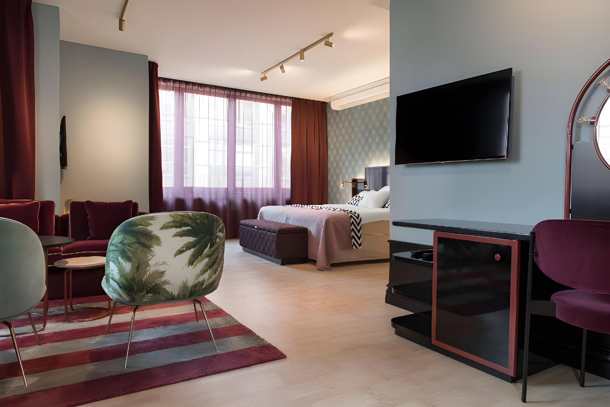 Hay, Junior Suite, King Bed, Sofa