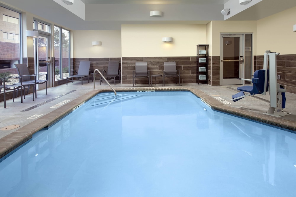 Fairfield Inn & Suites By Marriott Denver Tech Center North. 3/41