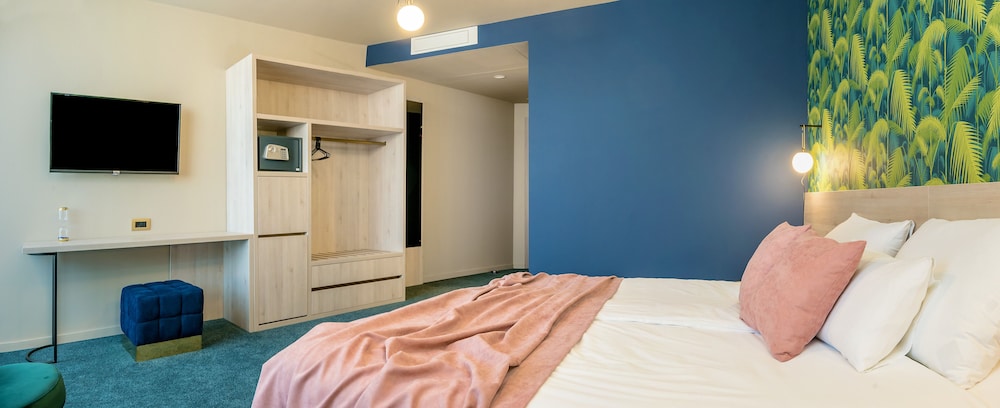 Priska Med Luxury Rooms 30/77