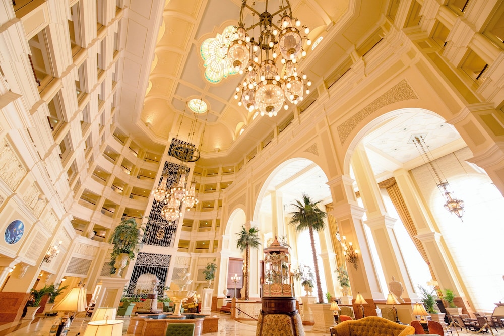 Tokyo Disneyland Hotel 7/50