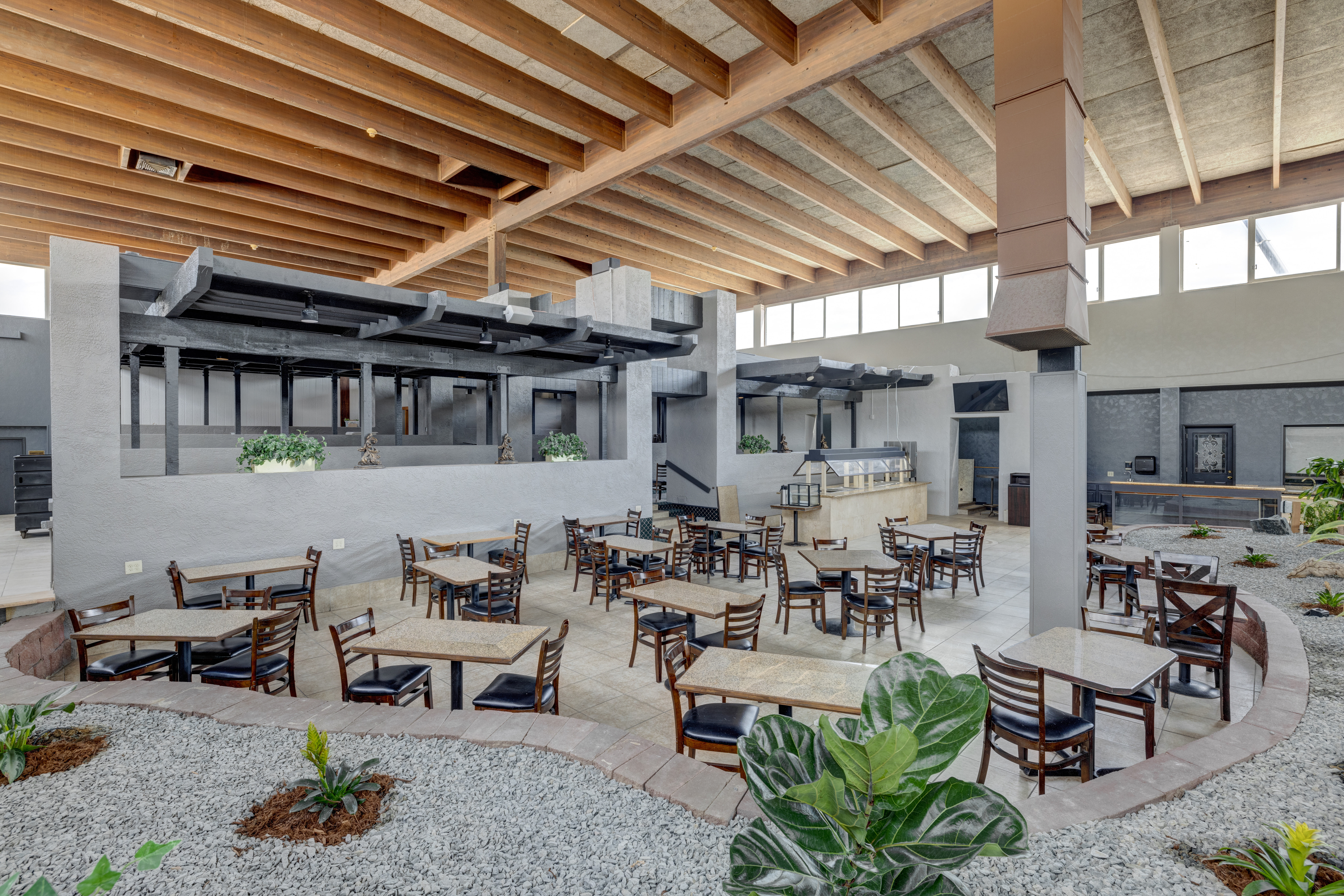 Riverside Hotel & Conference Center 50/60