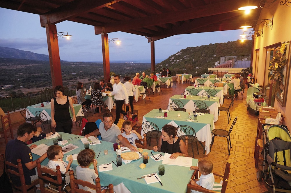 Hotel Ispinigoli 23/35