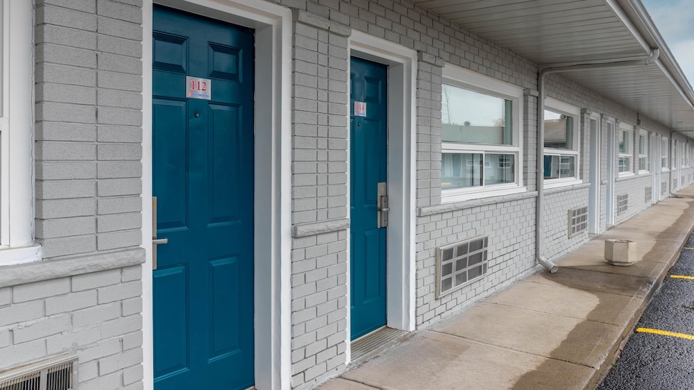 Motel6 Cornwall, On in CORNWALL - ONTARIO