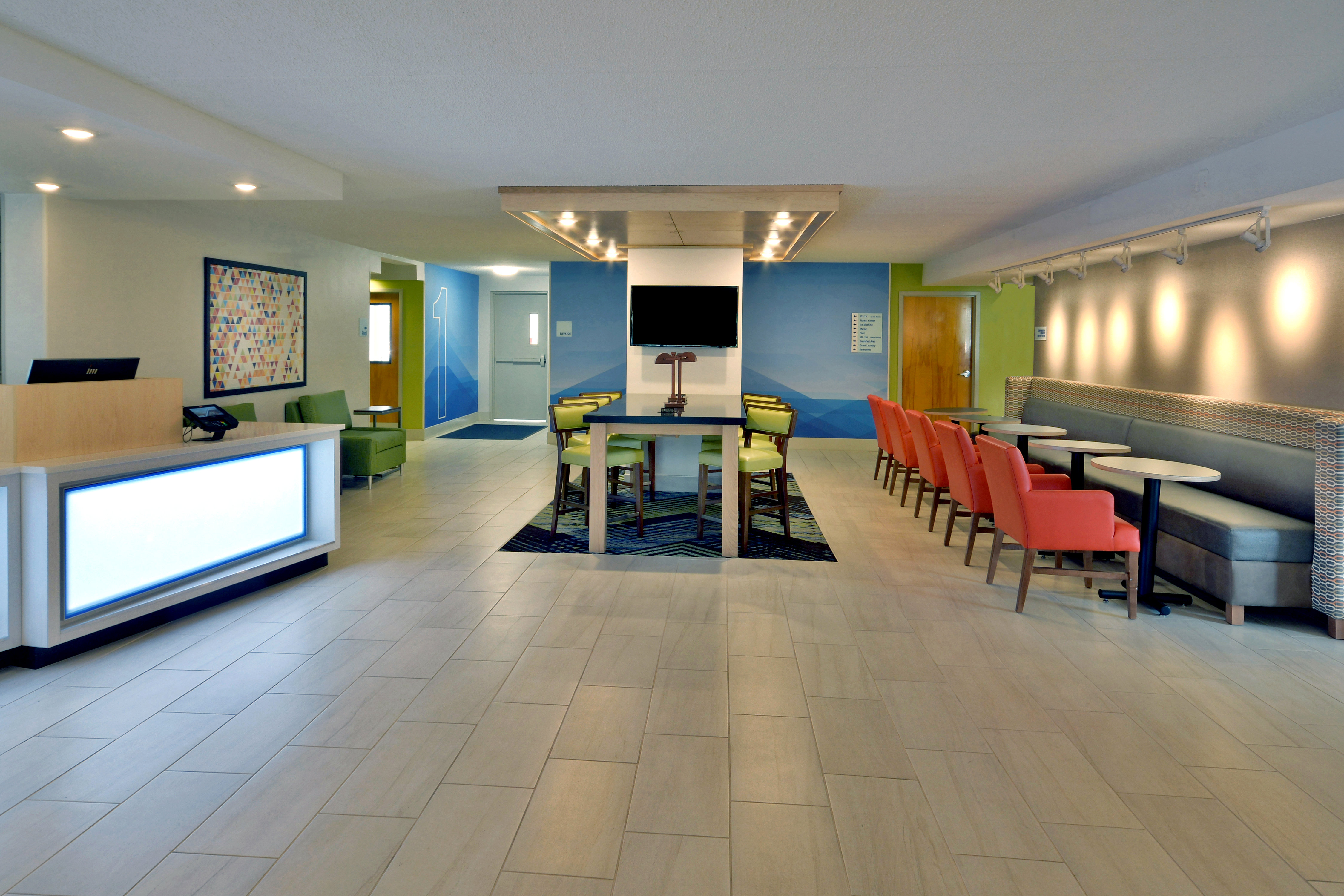 Holiday Inn Express Danville 23/34