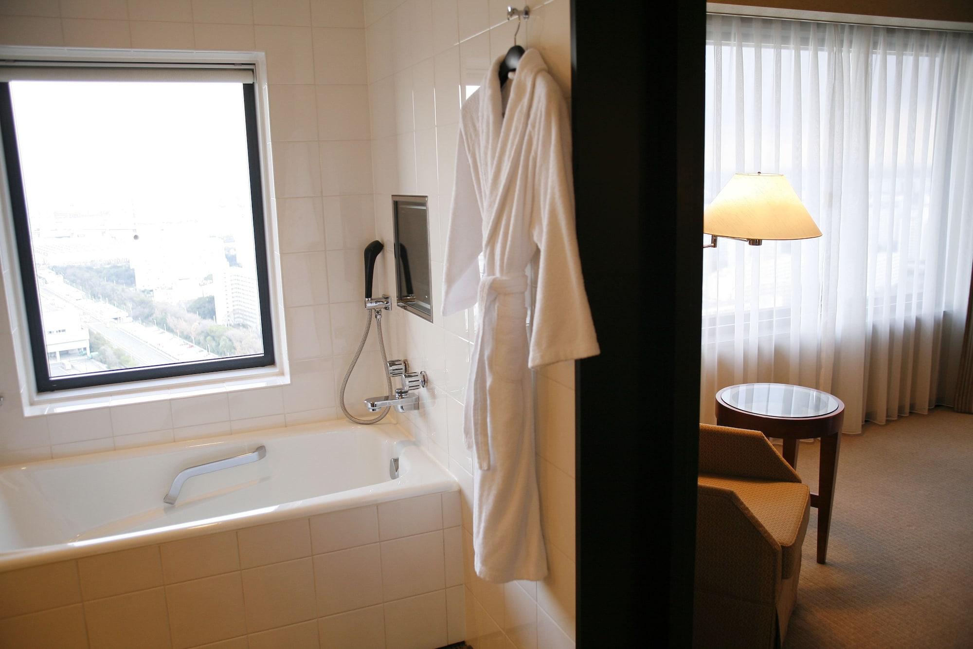 Diplomat, Suite, King Bed