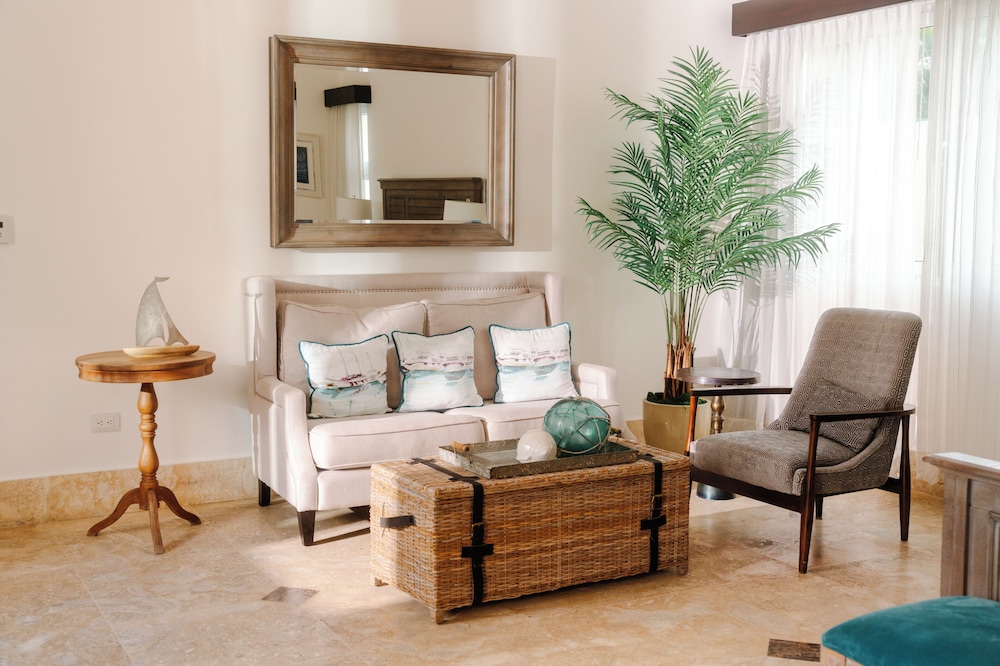The Cliff 6 Bed Villa - All Inclusive 27/48