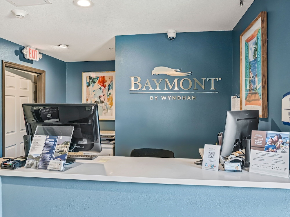 Baymont by Wyndham Ocala Suites 6/60
