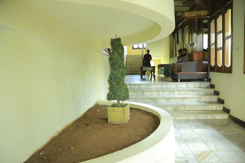 Dib Anbessa Hotel 7/39