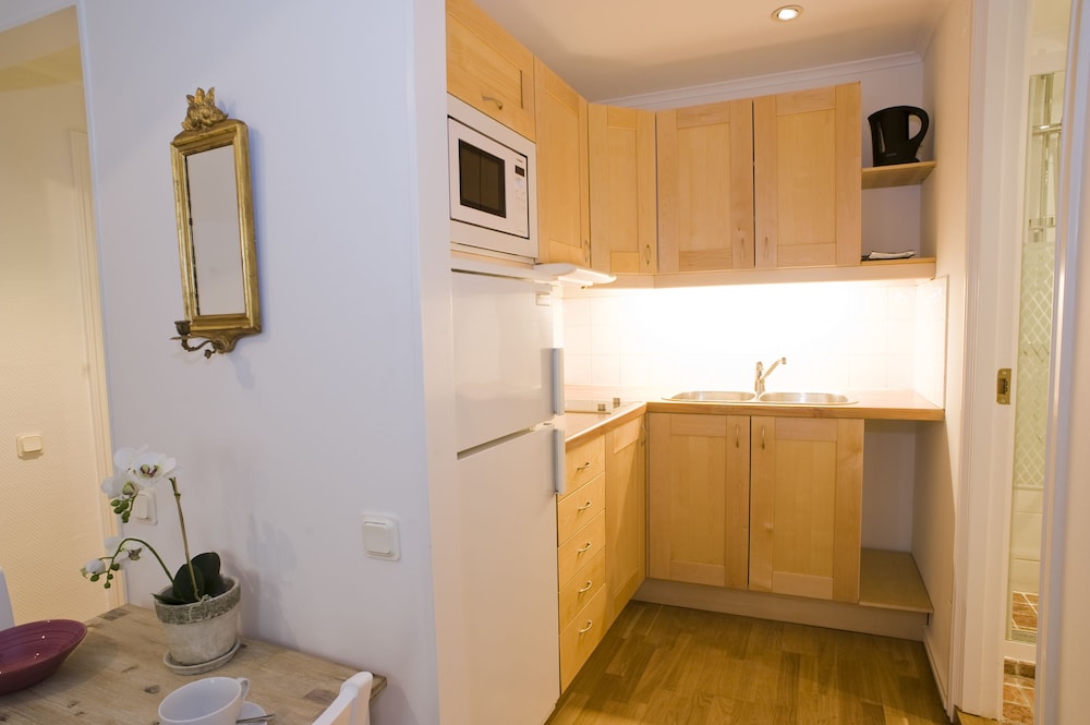 Residence Perseus Apartments 50/50