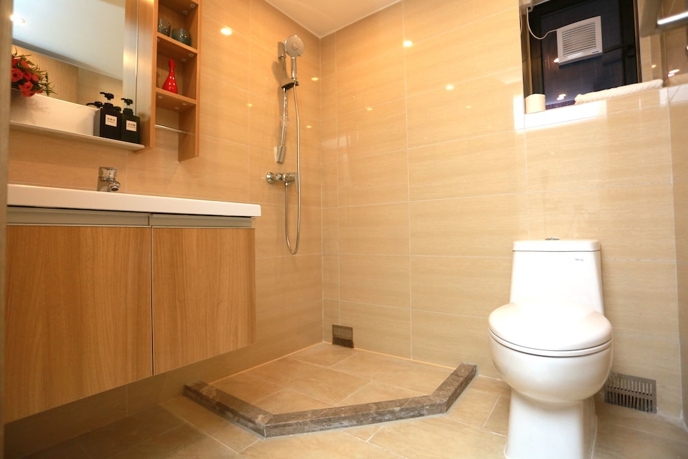 Ihouse Executive Apartment 44/50