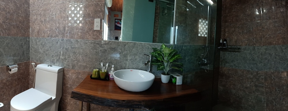 Terra Cotta Homestay And Hostel 32/36