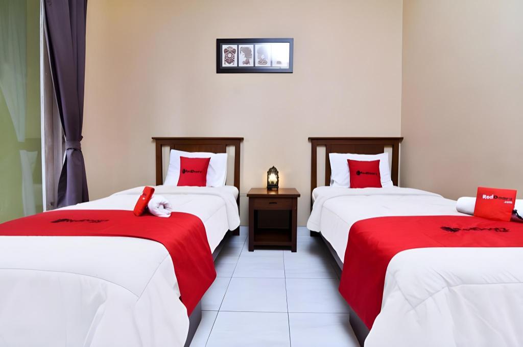 Reddoorz Near Pantai Sanur Bali 13/44