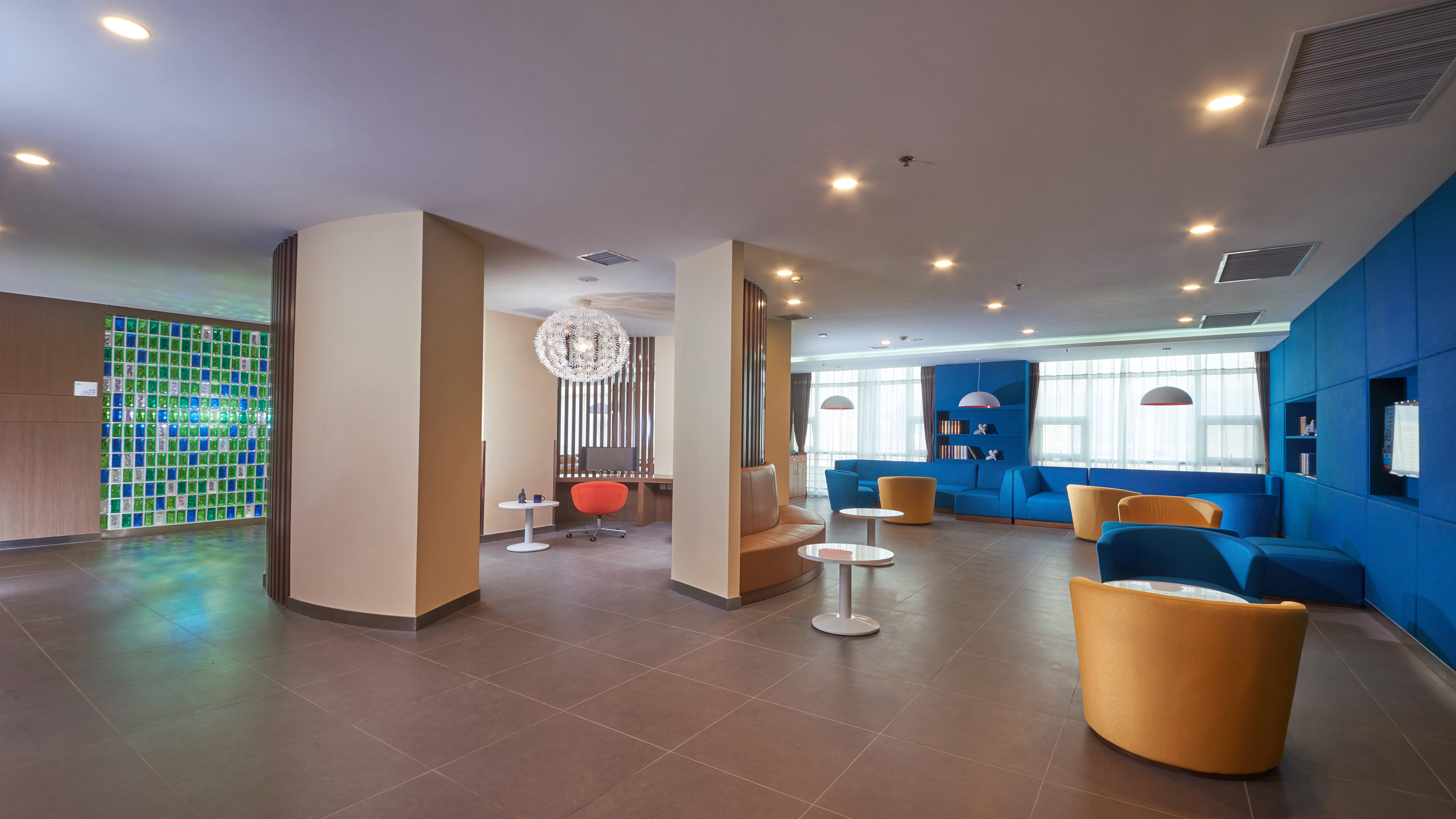 Holiday Inn Express BAOJI CITY CENTRE 17/25