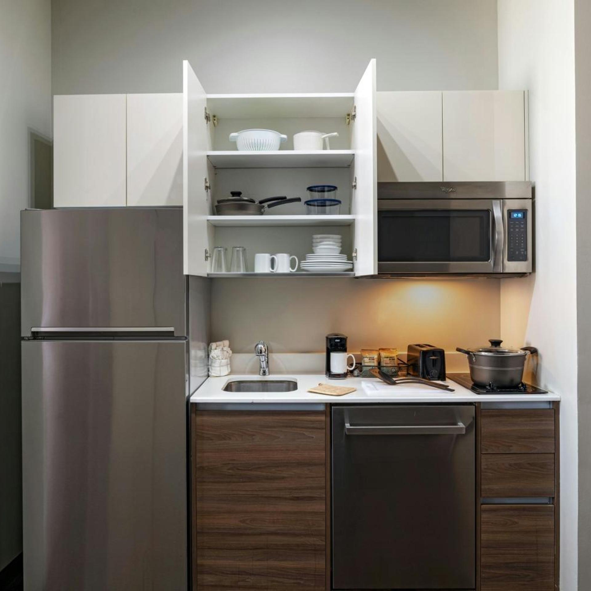 استوديو بسرير كوين مع أريكة لذوي الإعاقة، Towneplace Suites By Marriott Dallas Downtown 4/4